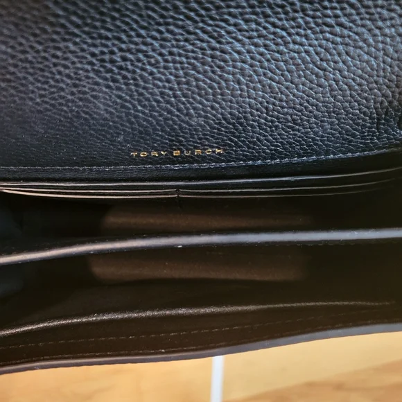 Black Leather Chain Shoulder Bag - Picture 4 of 9